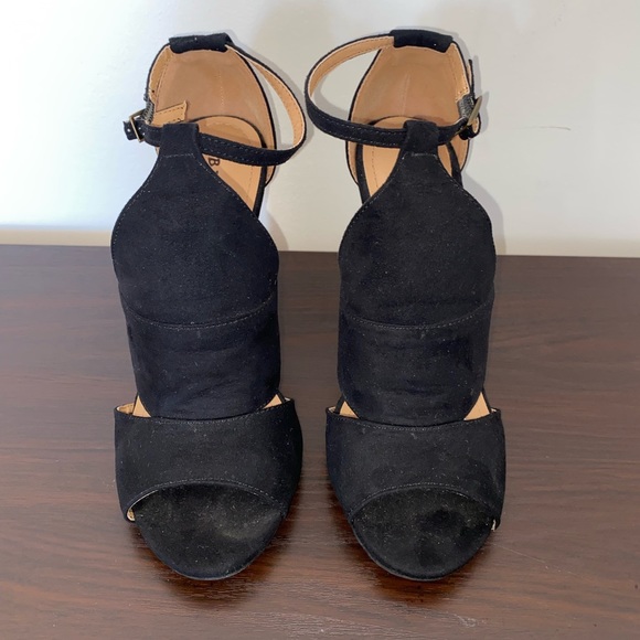 BAMBOO BLACK HEELS - Picture 1 of 10